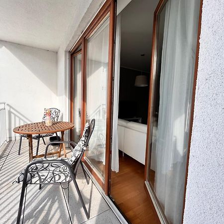 Mercury Two-Bedroom Apartment & Parking Świnoujście Esterno foto